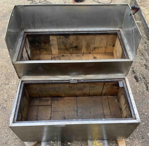 Καρβουνιέρα Με Πυρόπλακα 2 Επιπέδων 85x80x75Cm Μεταχειρισμένη